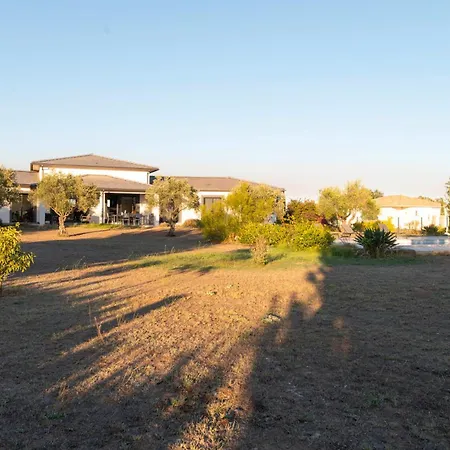 Bed & Breakfast Helychrisa 3*